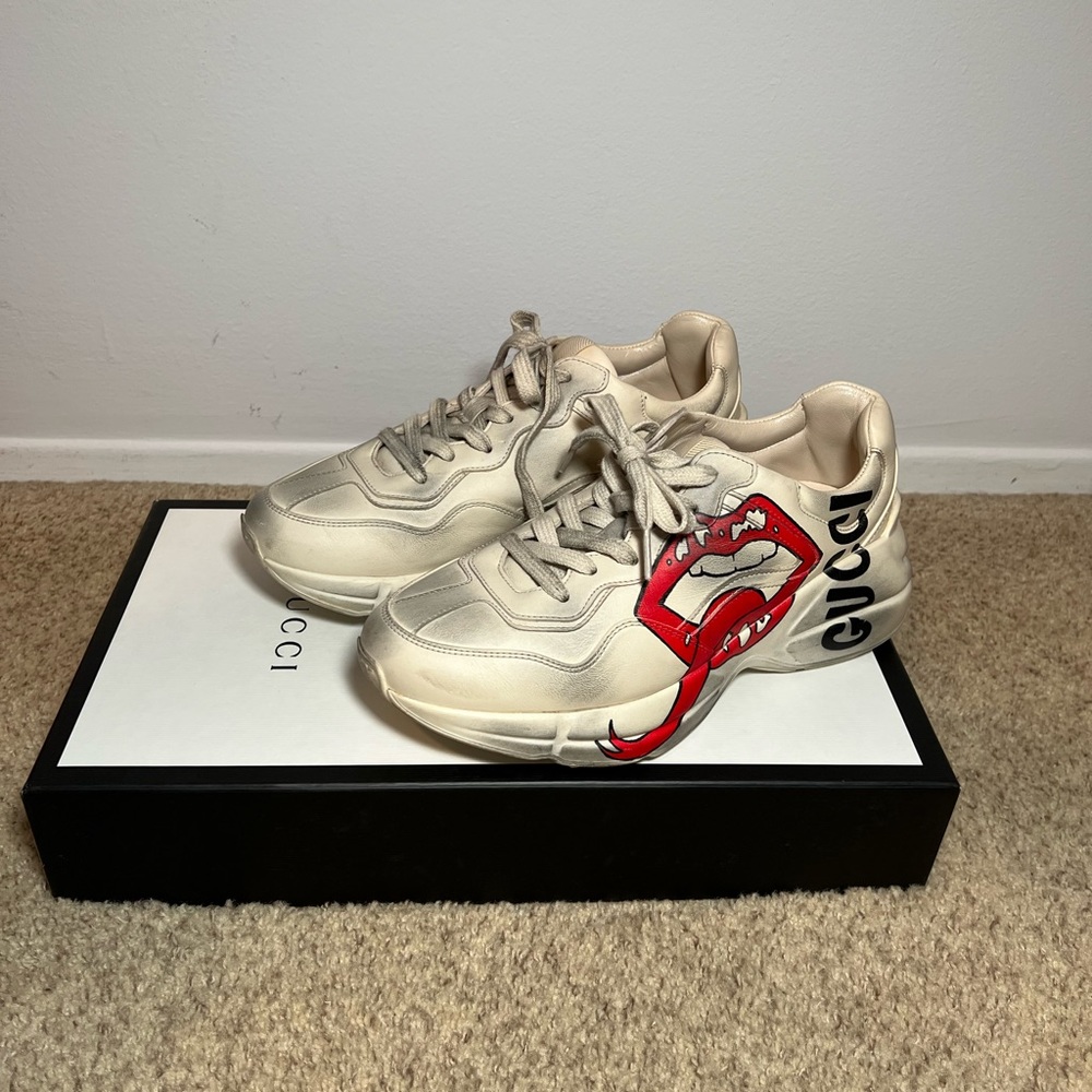 LIKE NEW: Gucci Women’s Rhyton Sneaker with Mouth Print Size 7
